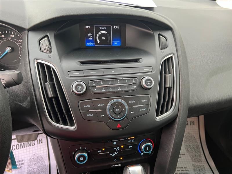 Ford Focus SE Sedan 2015