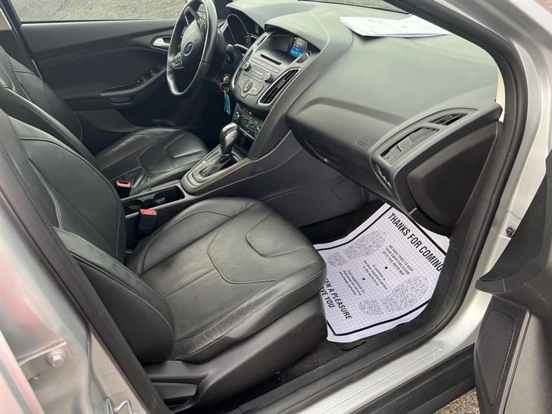 Ford Focus SE Sedan 2015