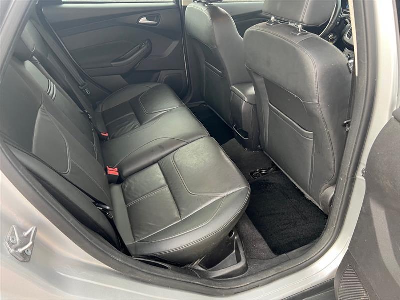 Ford Focus SE Sedan 2015