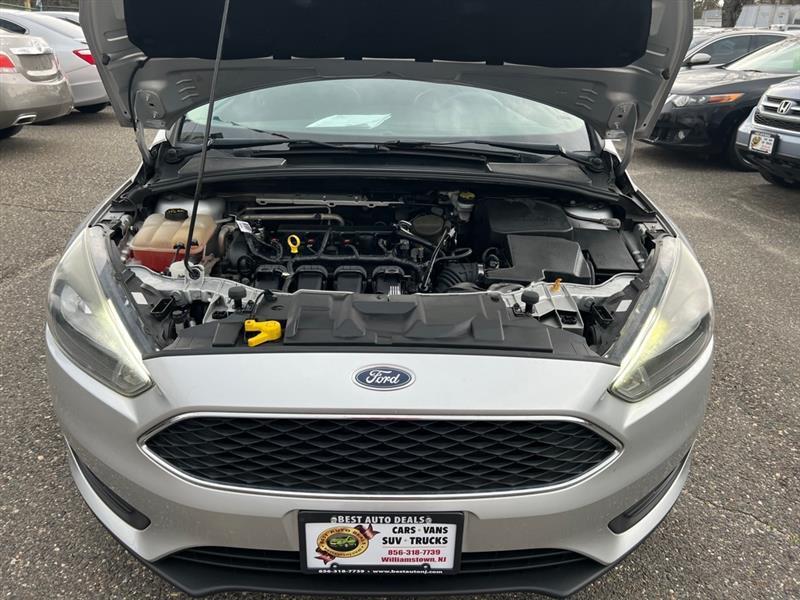 Ford Focus SE Sedan 2015