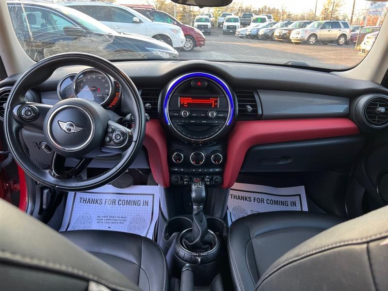 MINI Cooper Base 2015