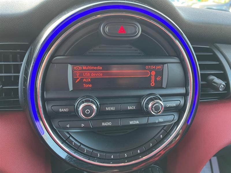 MINI Cooper Base 2015