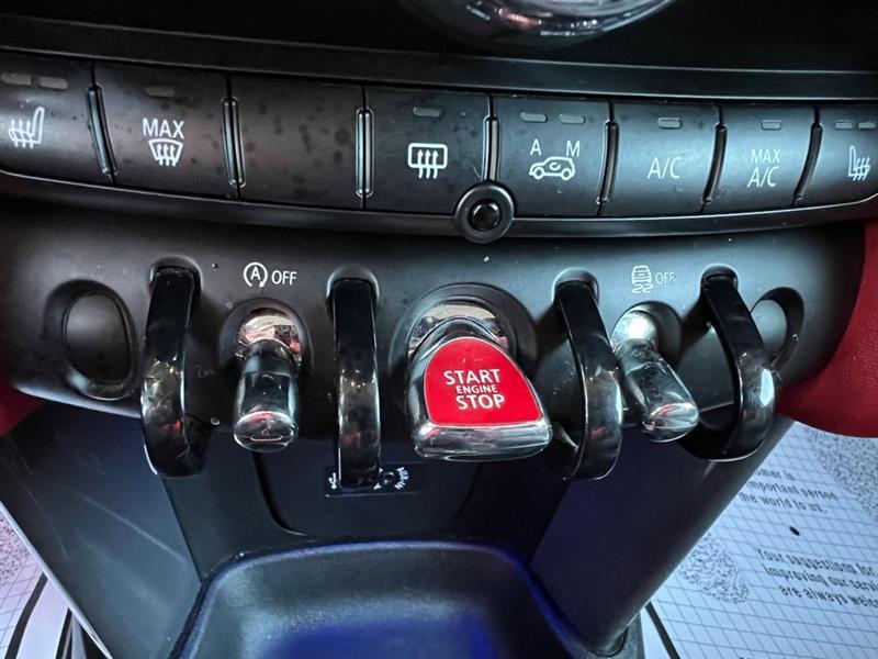 MINI Cooper Base 2015