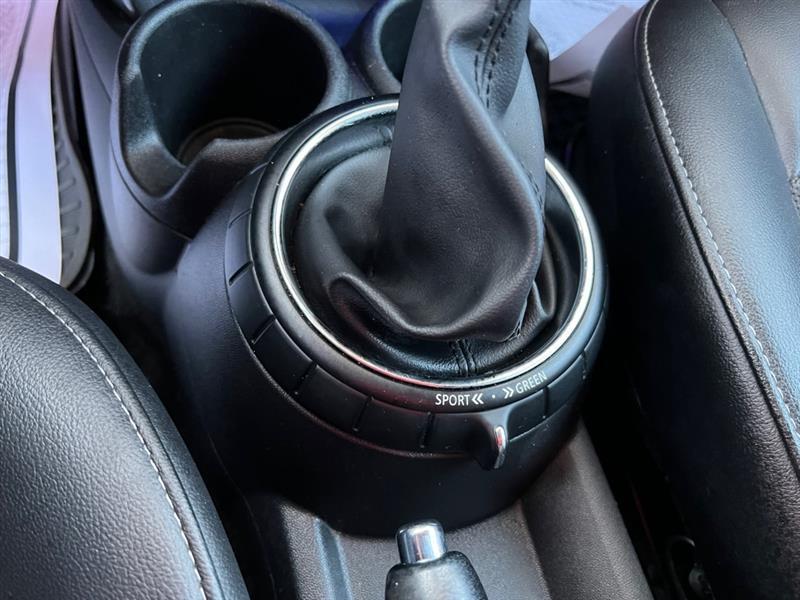 MINI Cooper Base 2015