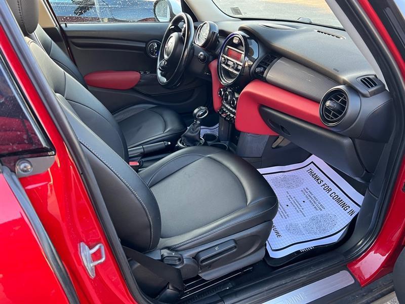 MINI Cooper Base 2015