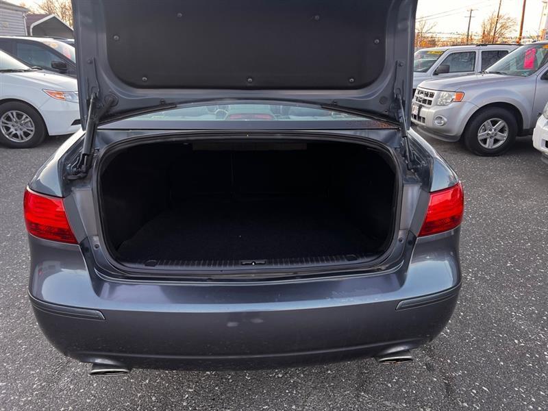 Hyundai Sonata SE V6 2010