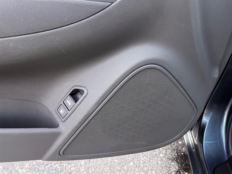 Hyundai Sonata SE V6 2010