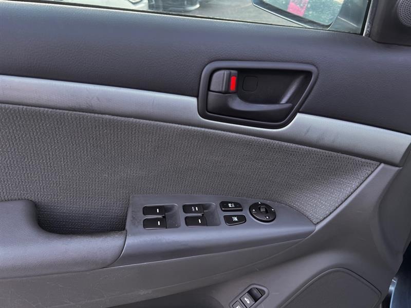 Hyundai Sonata SE V6 2010