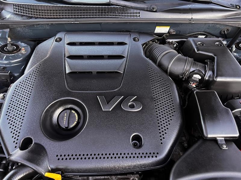 Hyundai Sonata SE V6 2010