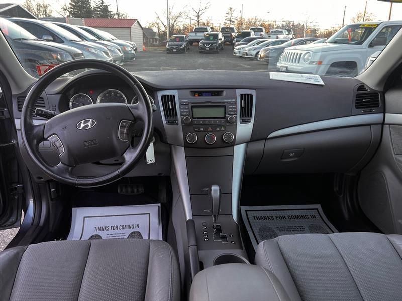 Hyundai Sonata SE V6 2010