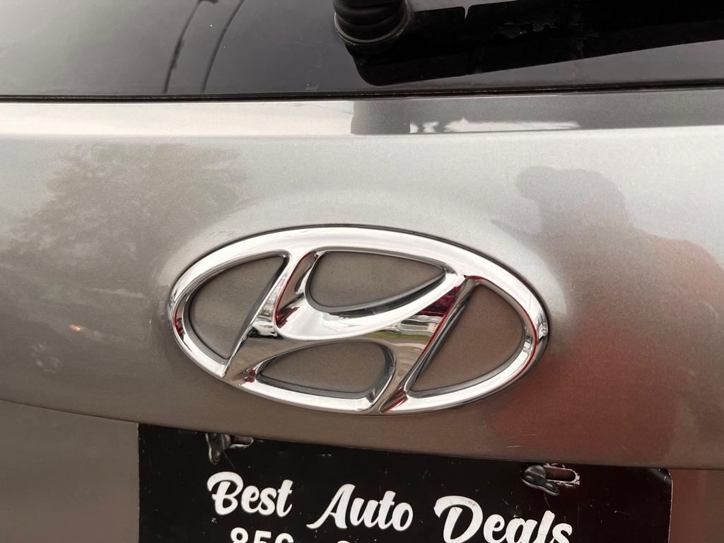 Hyundai Santa Fe FWD 4dr 2.0T Sport 2013