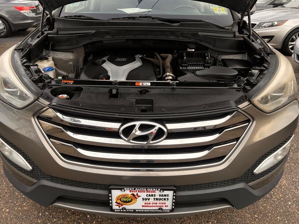 Hyundai Santa Fe FWD 4dr 2.0T Sport 2013