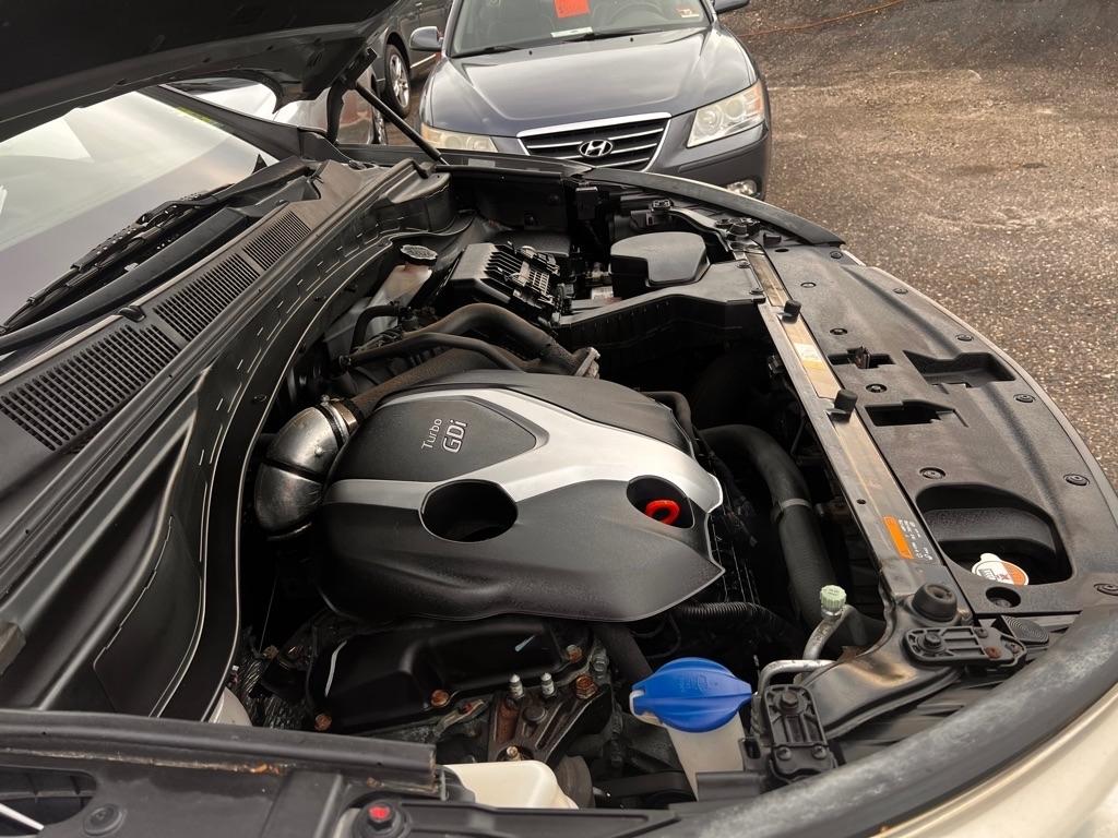 Hyundai Santa Fe FWD 4dr 2.0T Sport 2013