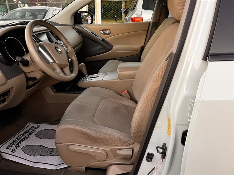 Nissan Murano S AWD 2011