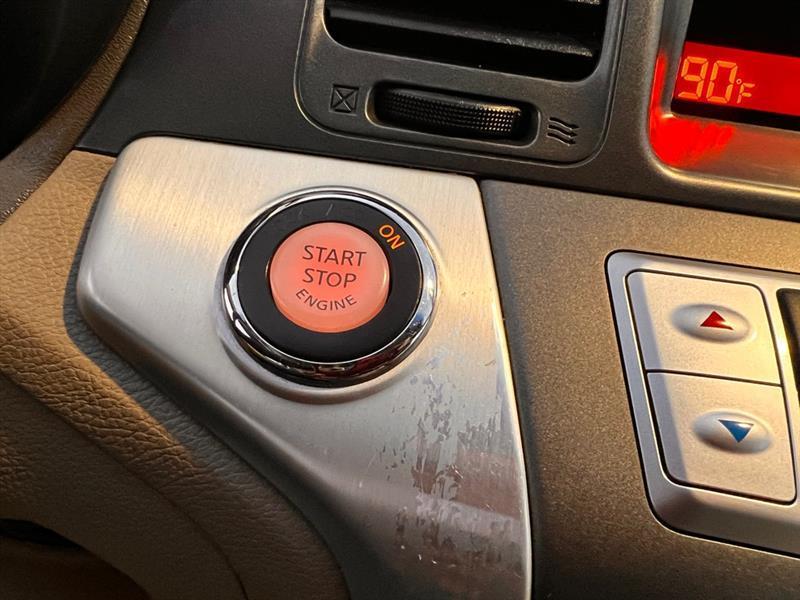 Nissan Murano S AWD 2011