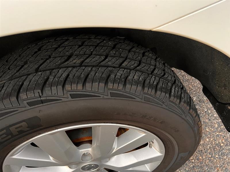 Nissan Murano S AWD 2011