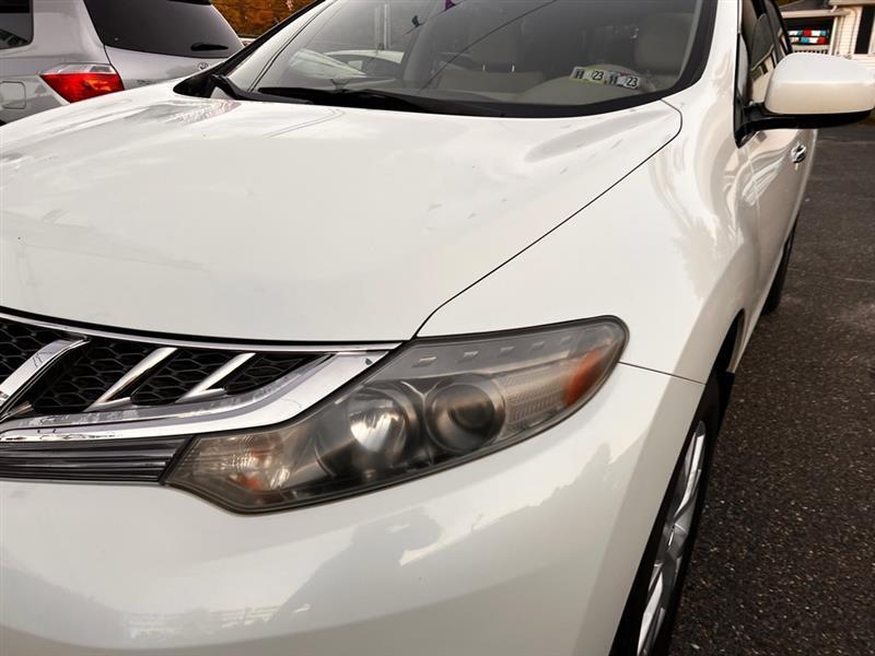Nissan Murano S AWD 2011