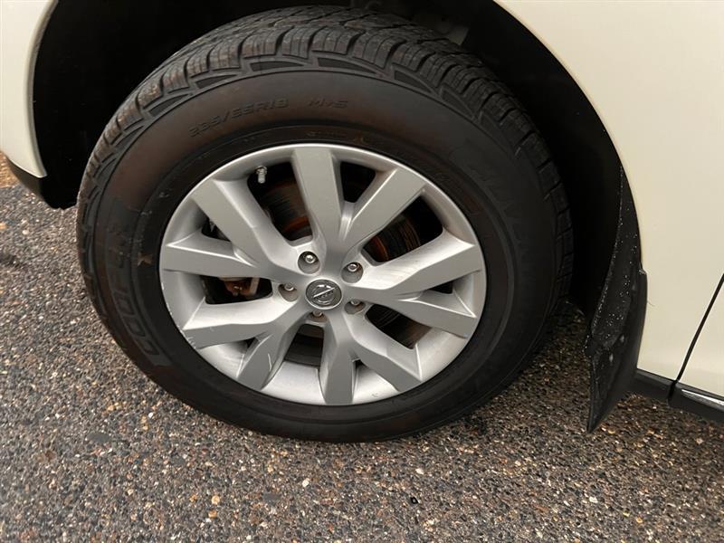 Nissan Murano S AWD 2011