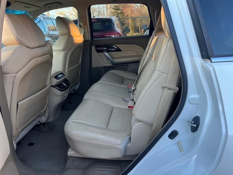 Acura MDX 6-Spd AT w/Tech Package 2013