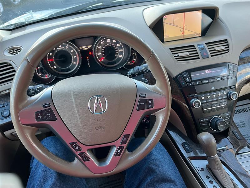 Acura MDX 6-Spd AT w/Tech Package 2013