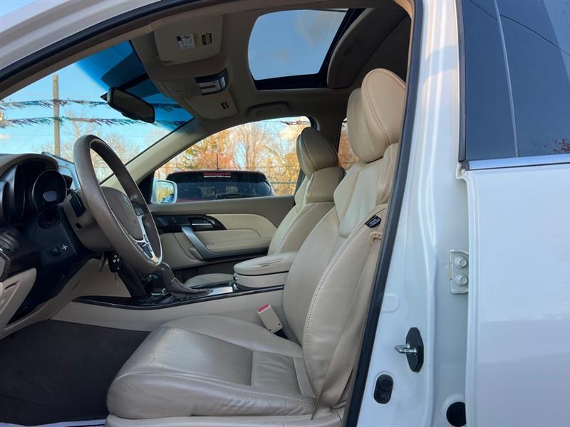 Acura MDX 6-Spd AT w/Tech Package 2013