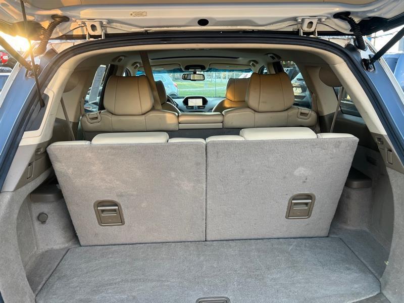 Acura MDX 6-Spd AT w/Tech Package 2013