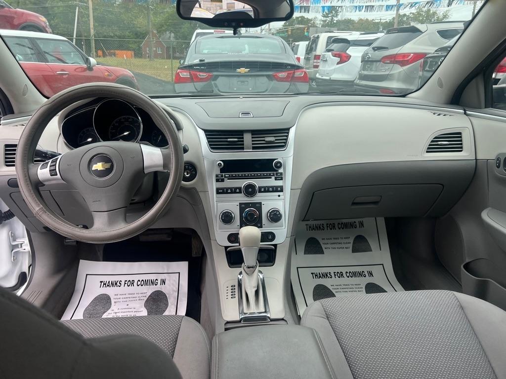 Chevrolet Malibu 4dr Sdn LS w/1LS 2012