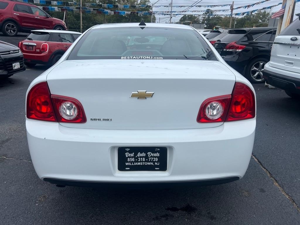 Chevrolet Malibu 4dr Sdn LS w/1LS 2012