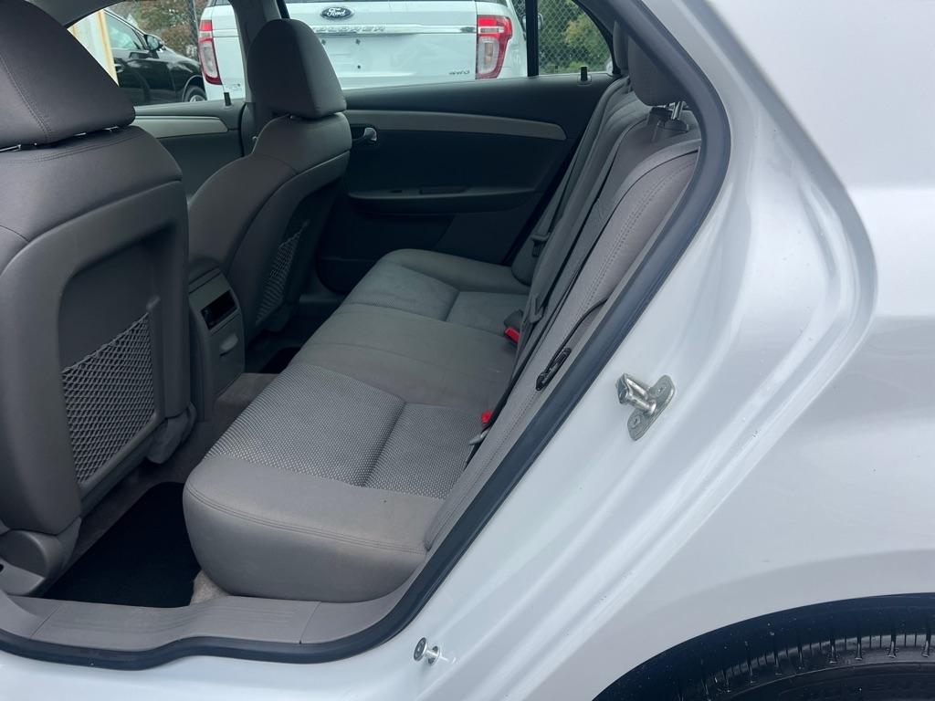 Chevrolet Malibu 4dr Sdn LS w/1LS 2012