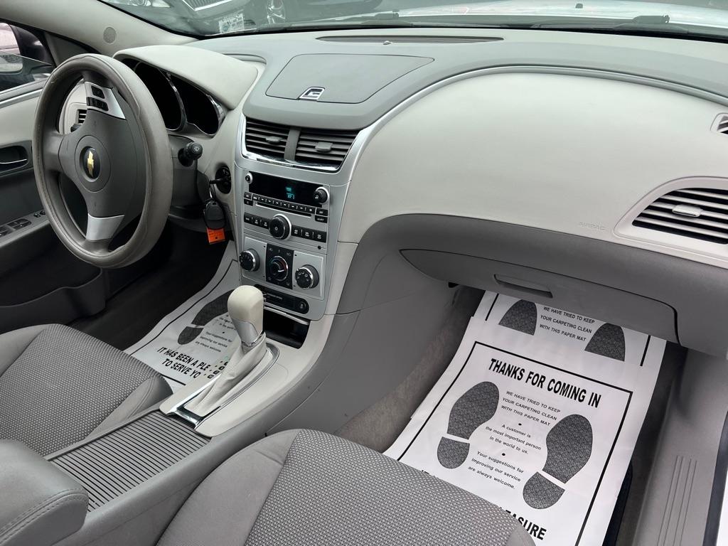 Chevrolet Malibu 4dr Sdn LS w/1LS 2012