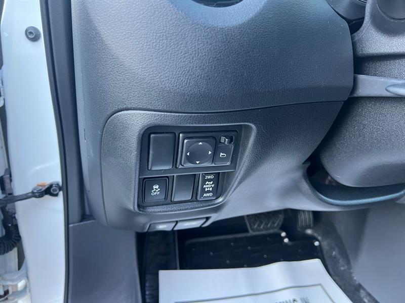 Nissan Juke S AWD 2013