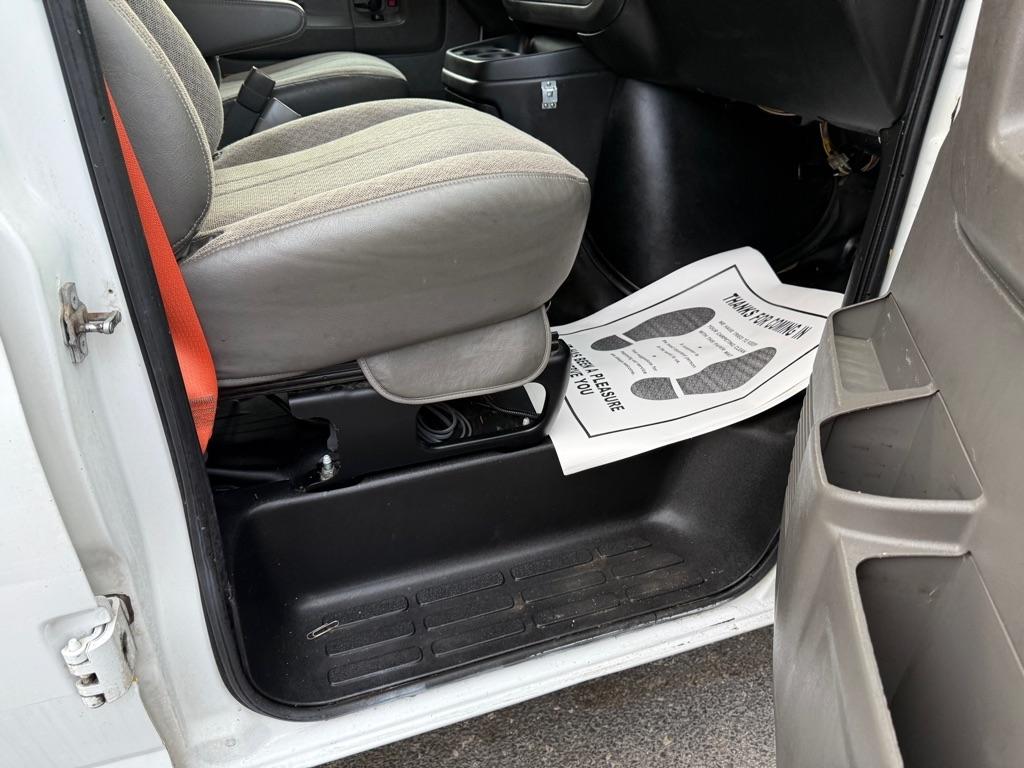 GMC Savana RWD 2500 135" 2014