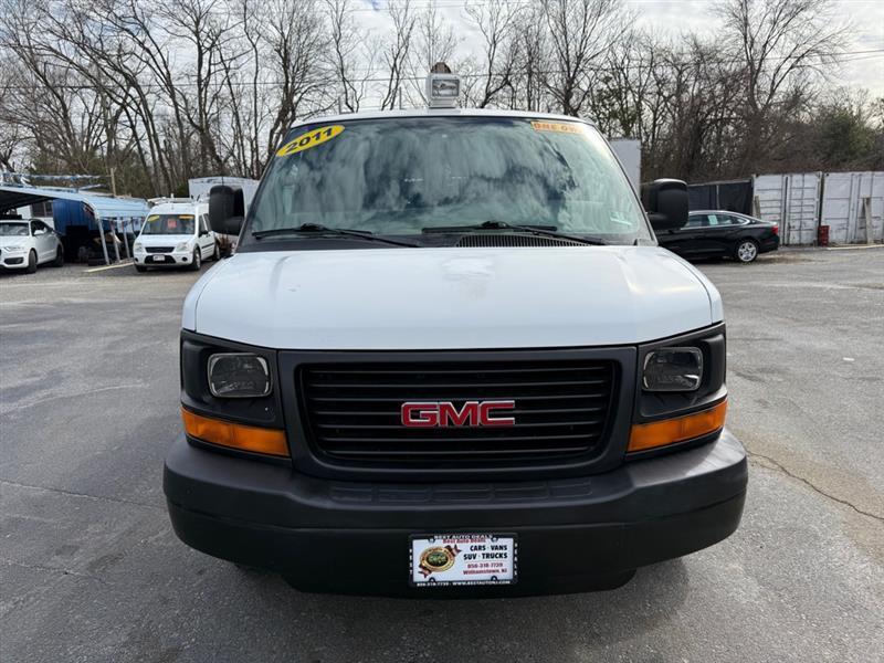 GMC Savana G3500 Cargo 2011