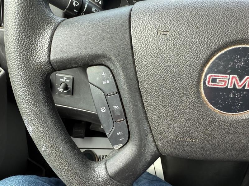 GMC Savana G3500 Cargo 2011