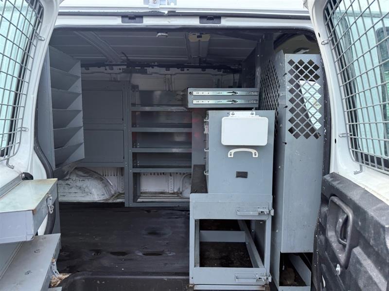 GMC Savana G3500 Cargo 2011