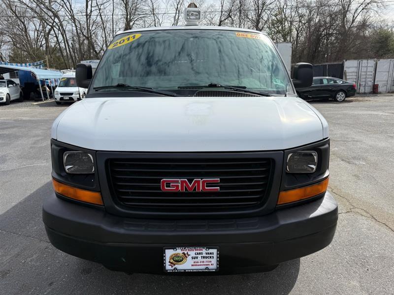 GMC Savana G3500 Cargo 2011