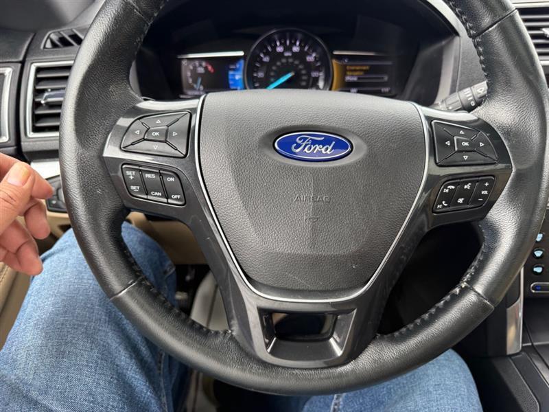 Ford Explorer Limited 4WD 2017