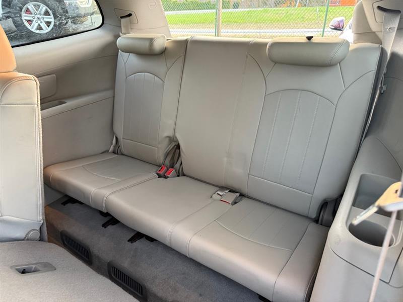 Buick Enclave Leather AWD 2013