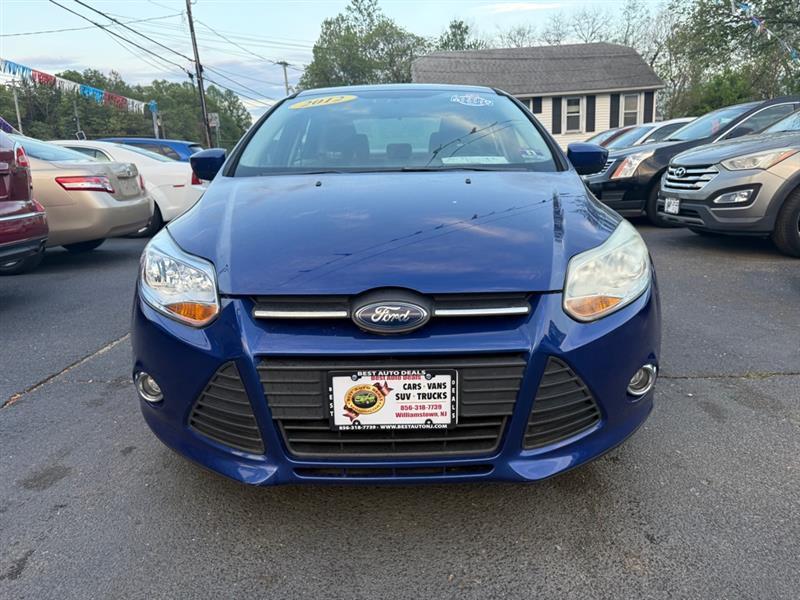 Ford Focus SE Sedan 2012