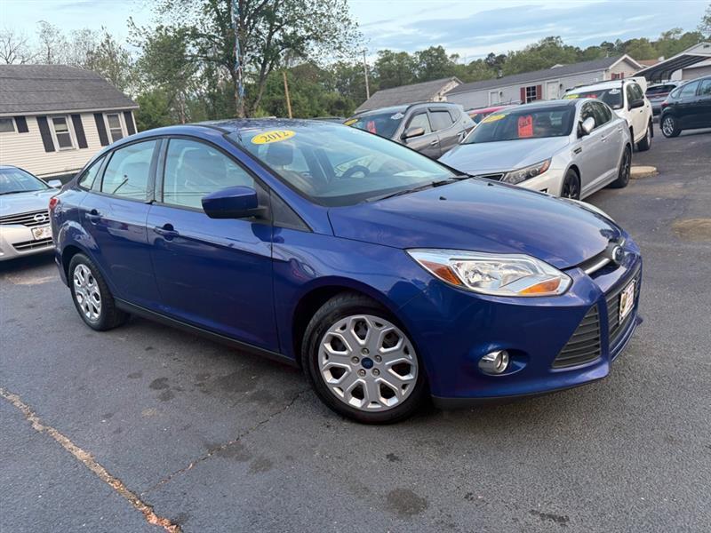 Ford Focus SE Sedan 2012