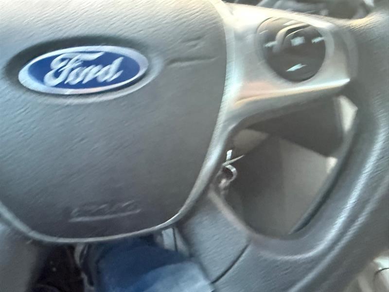 Ford Focus SE Sedan 2012