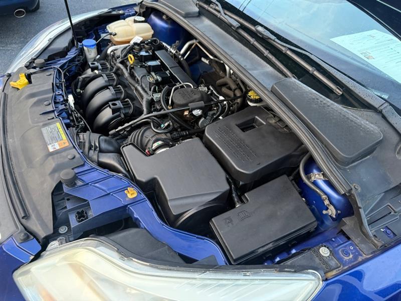 Ford Focus SE Sedan 2012