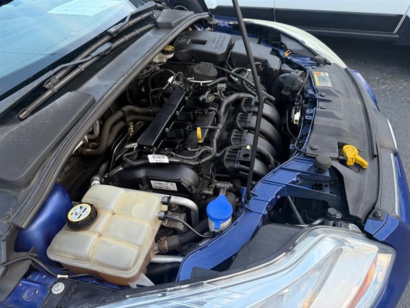 Ford Focus SE Sedan 2012