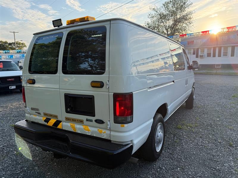 Ford Econoline E-150 2014