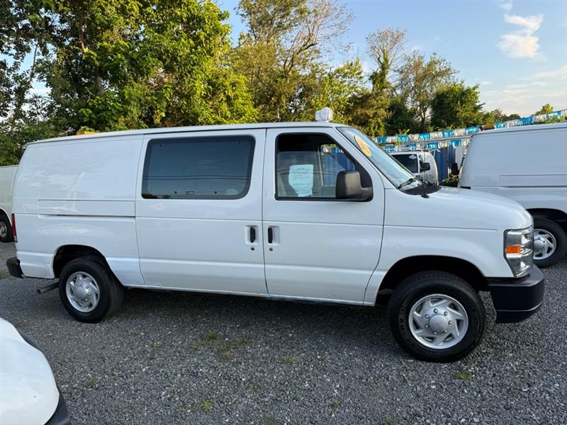 Ford Econoline E-150 2014