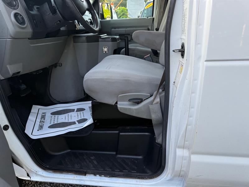 Ford Econoline E-150 2014