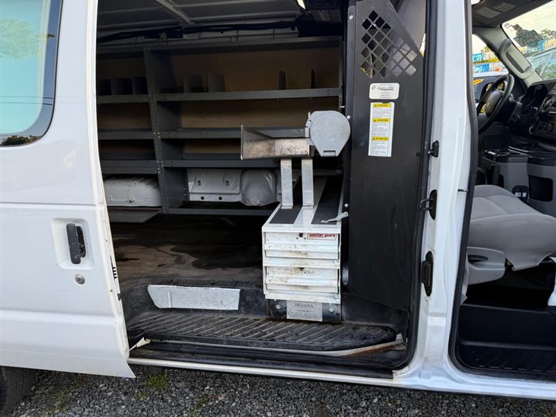 Ford Econoline E-150 2014