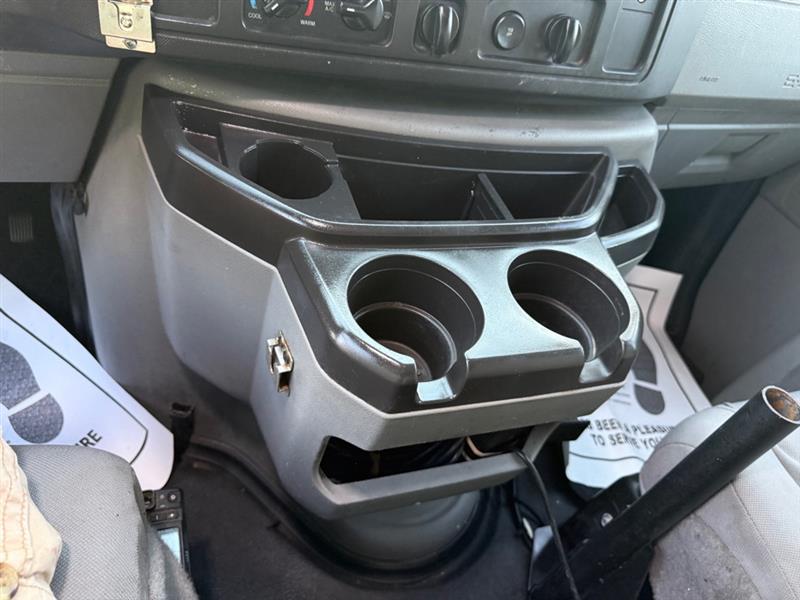 Ford Econoline E-150 2014