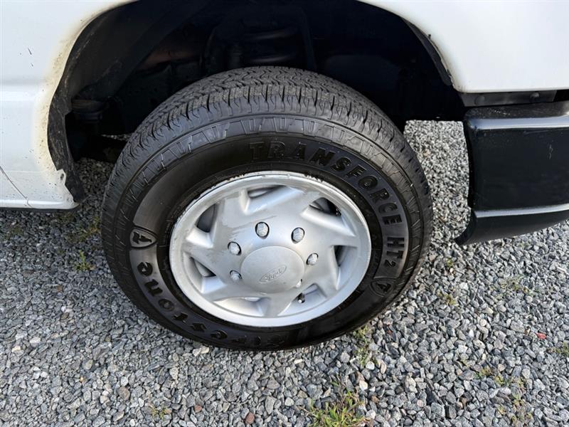 Ford Econoline E-150 2014