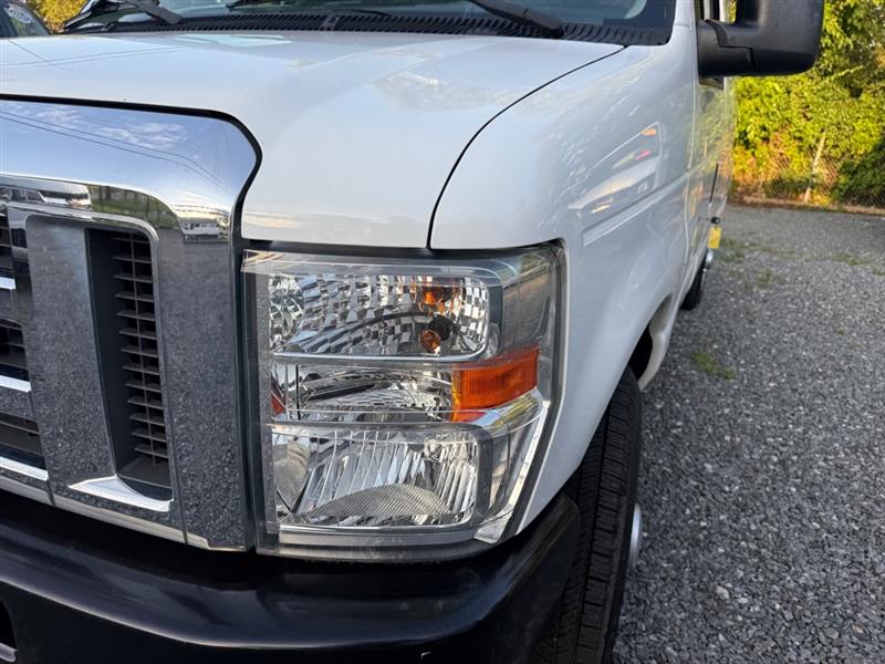 Ford Econoline E-150 2014